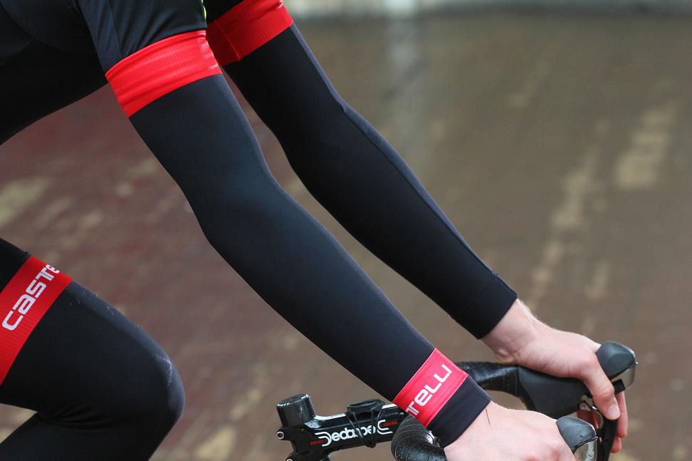 Cycling store arm warmers